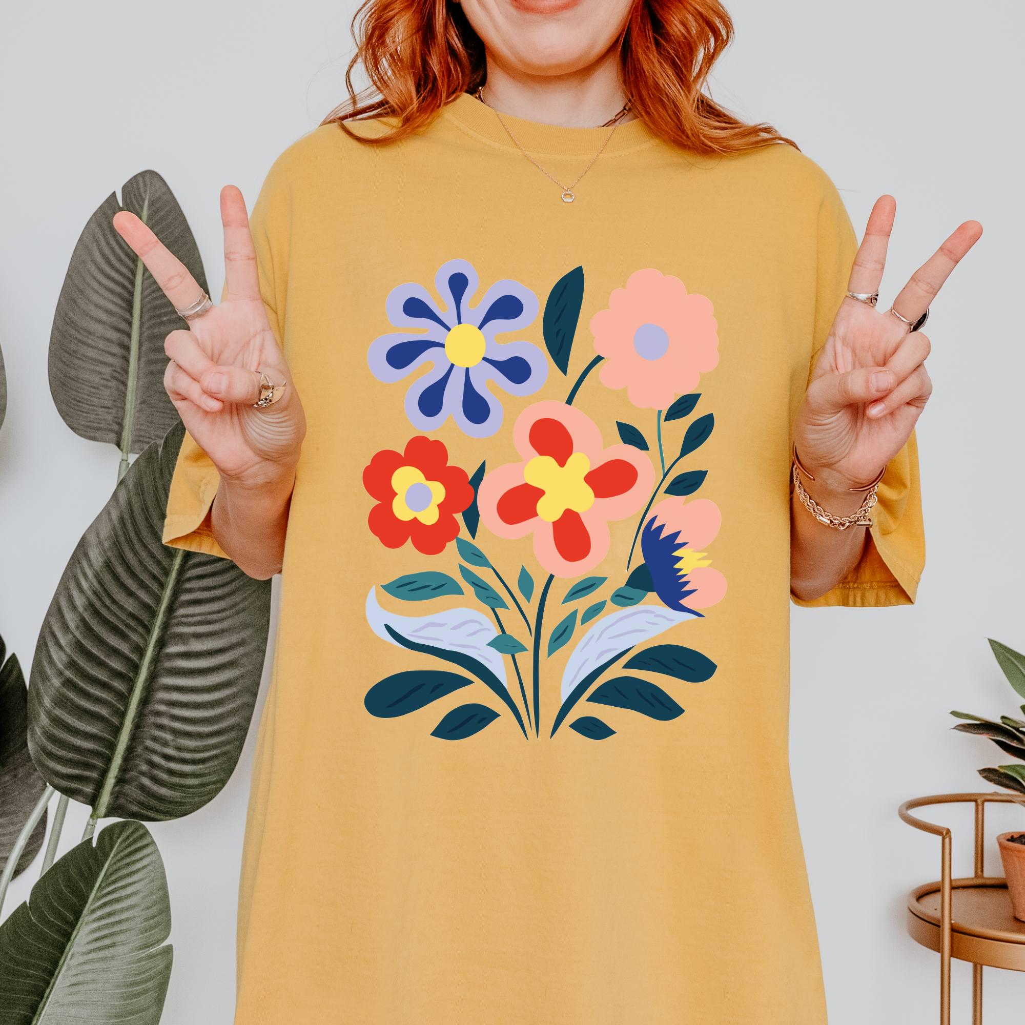 flower market, Garden T-shirt, Mom Gift, Gift for Her, 70s Flower Power Shirt, Floral T-shirt,